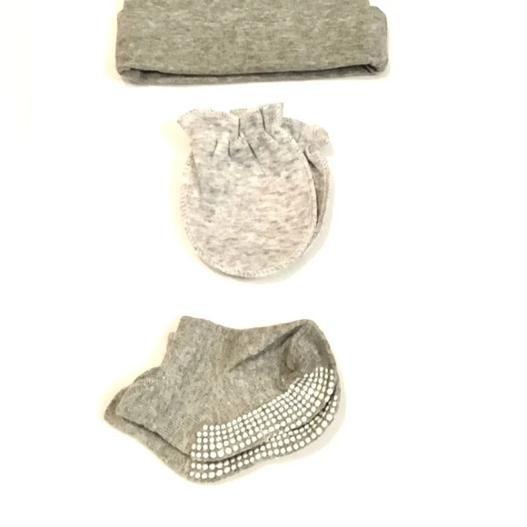 Baby Hat, Mittens & Booties Set - Picture 3 of 3